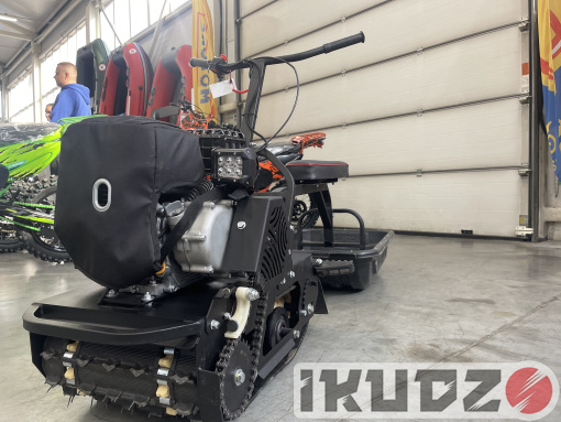 Motorized towing vehicle IKUDZO MINI 8 hp. with headlight