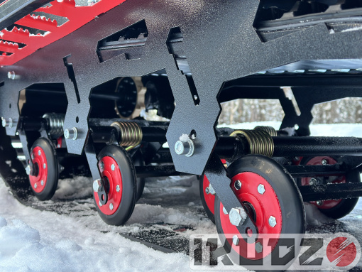 IKUDZO HUNTER 650LK 28 Expert V2 snowmobile