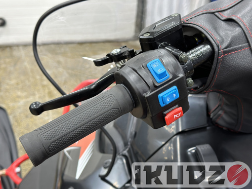 IKUDZO HUNTER 650LK 28 Expert V2 snowmobile